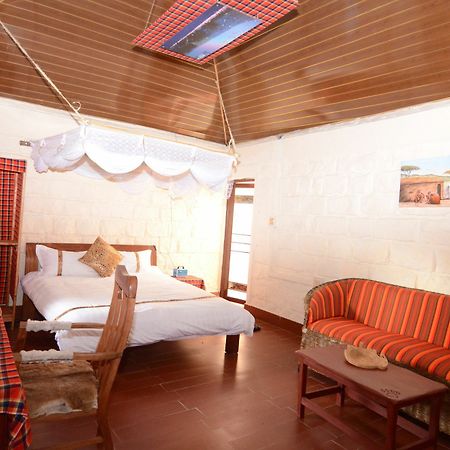 Mara Chui Camp Hotel Ololaimutiek Buitenkant foto
